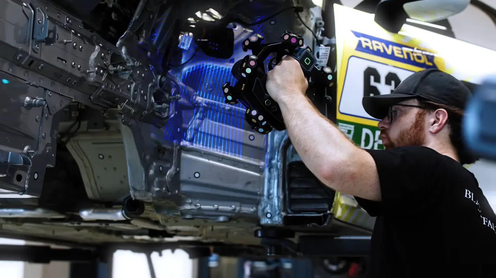 Black Falcon folosește scanarea 3D pentru a verifica un automobil de curse reconstruit la Nürburgring