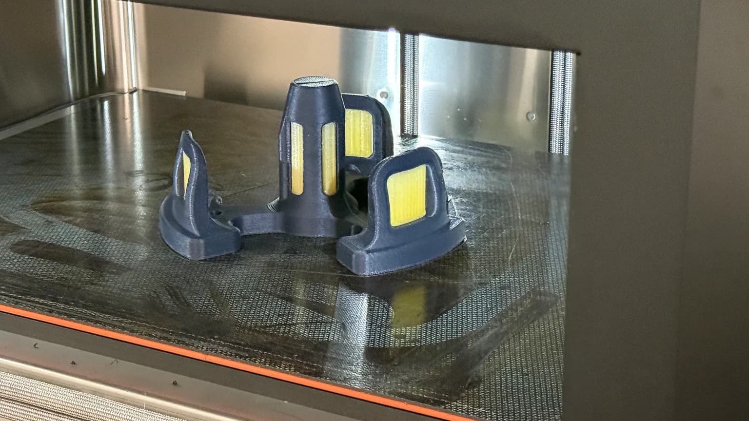Bendix accelerează producția cu imprimanta Hylo de la AON3D