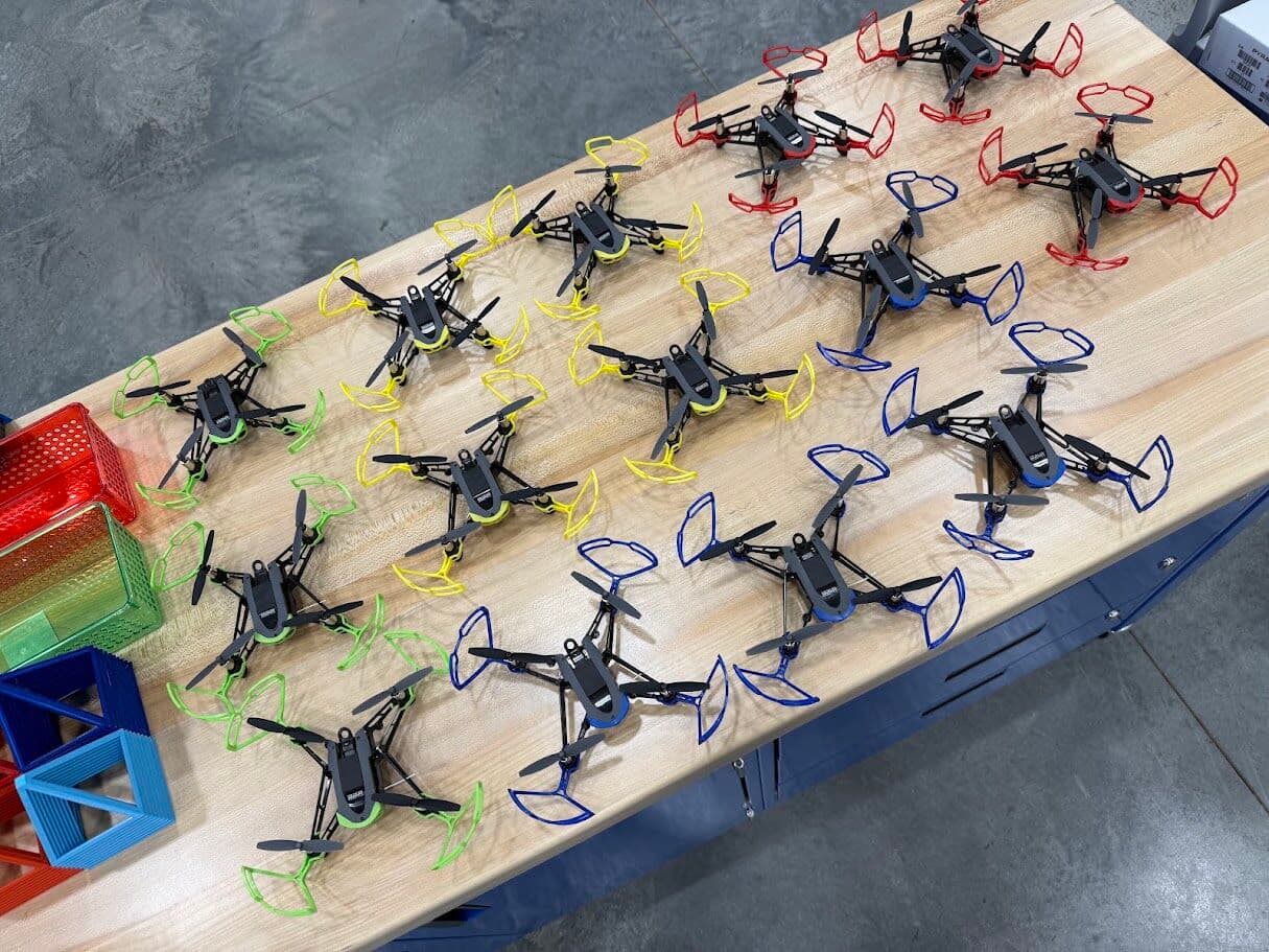 Știri despre imprimarea 3D, 10 octombrie 2026: drone, WAAM, ceramică și altele